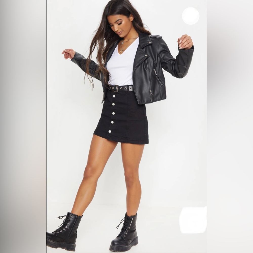 PrettyLittleThing Black Button-Up Skirt